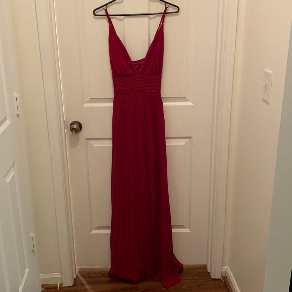 💃 Lulu’s red formal dress 💃